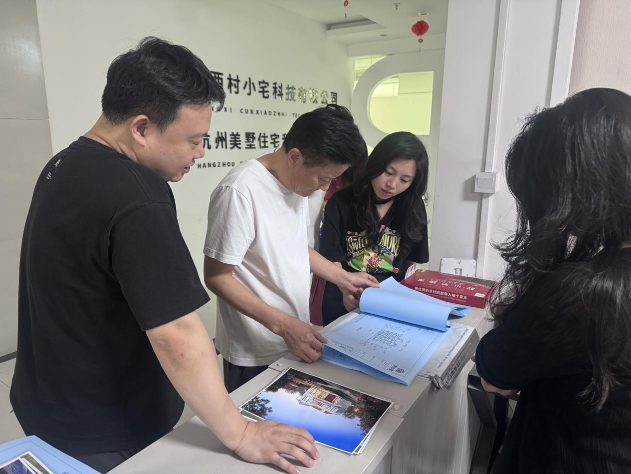 86c6c15548ee9a9bf9ab2026dbb2213