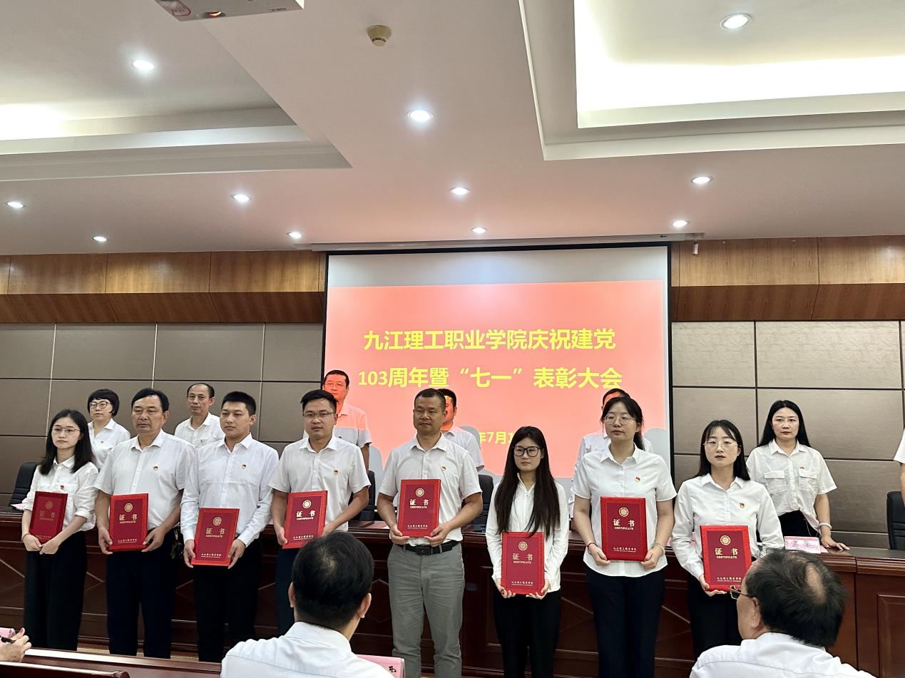 d51fdbc350a6c0a025075a9b34e2e30