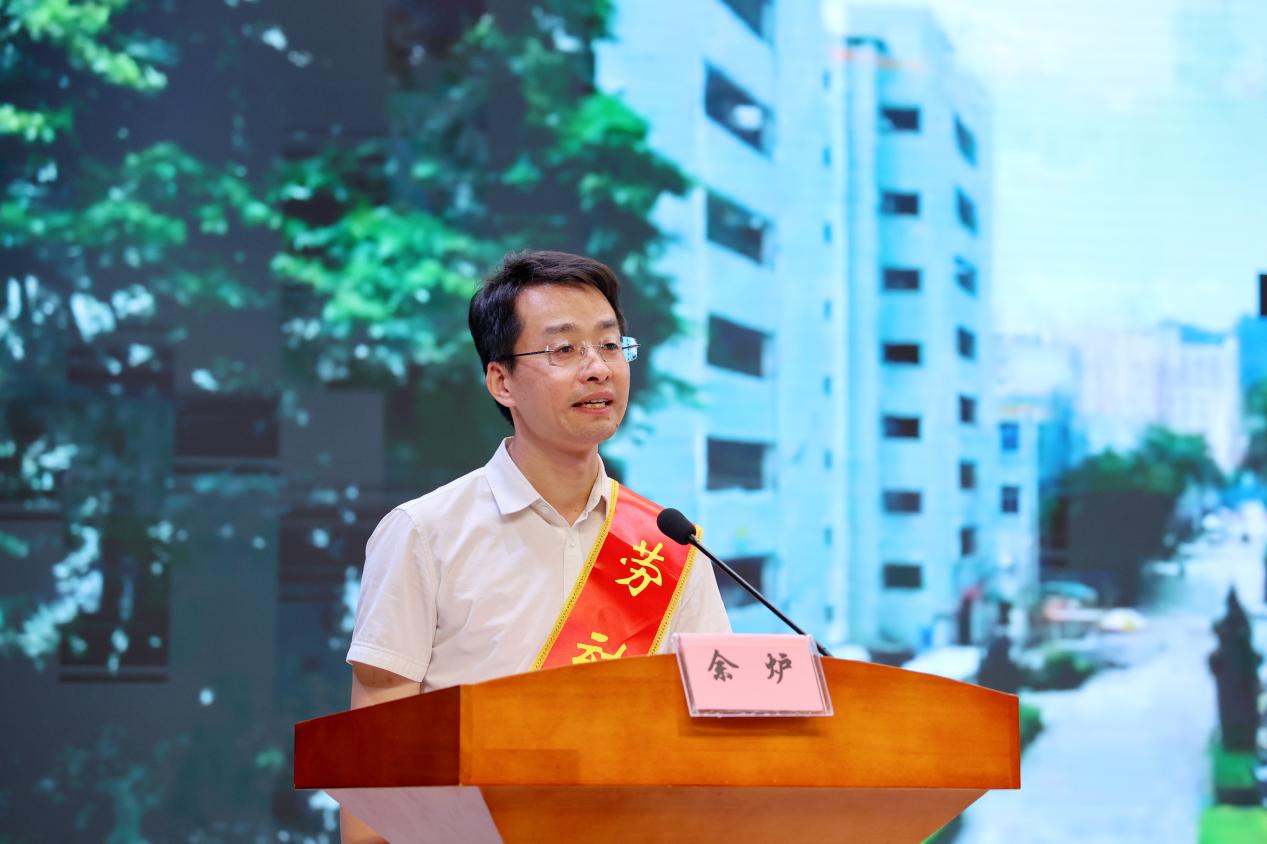 8fb8ff018dc4f251ec310df7f8911f1