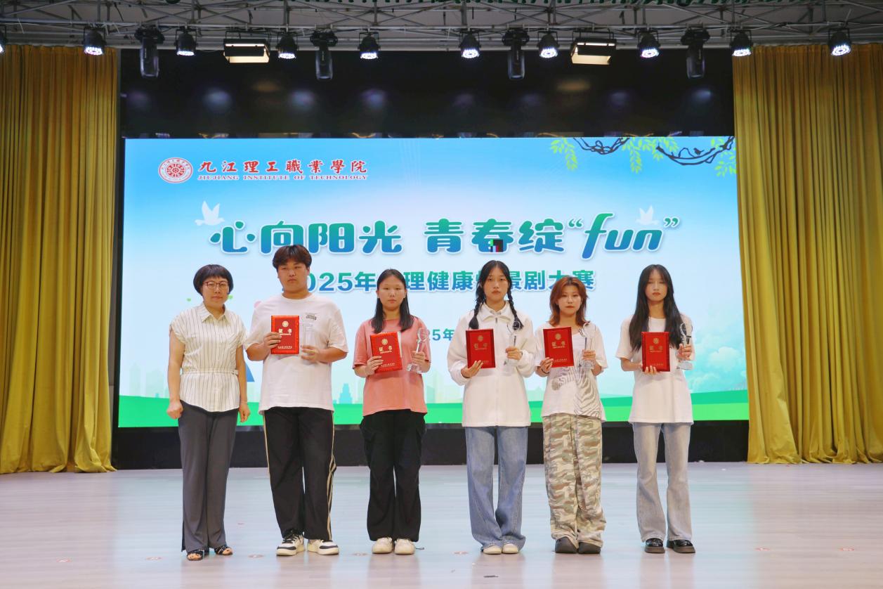 a99d72e3d9449a31abafeb52438d137